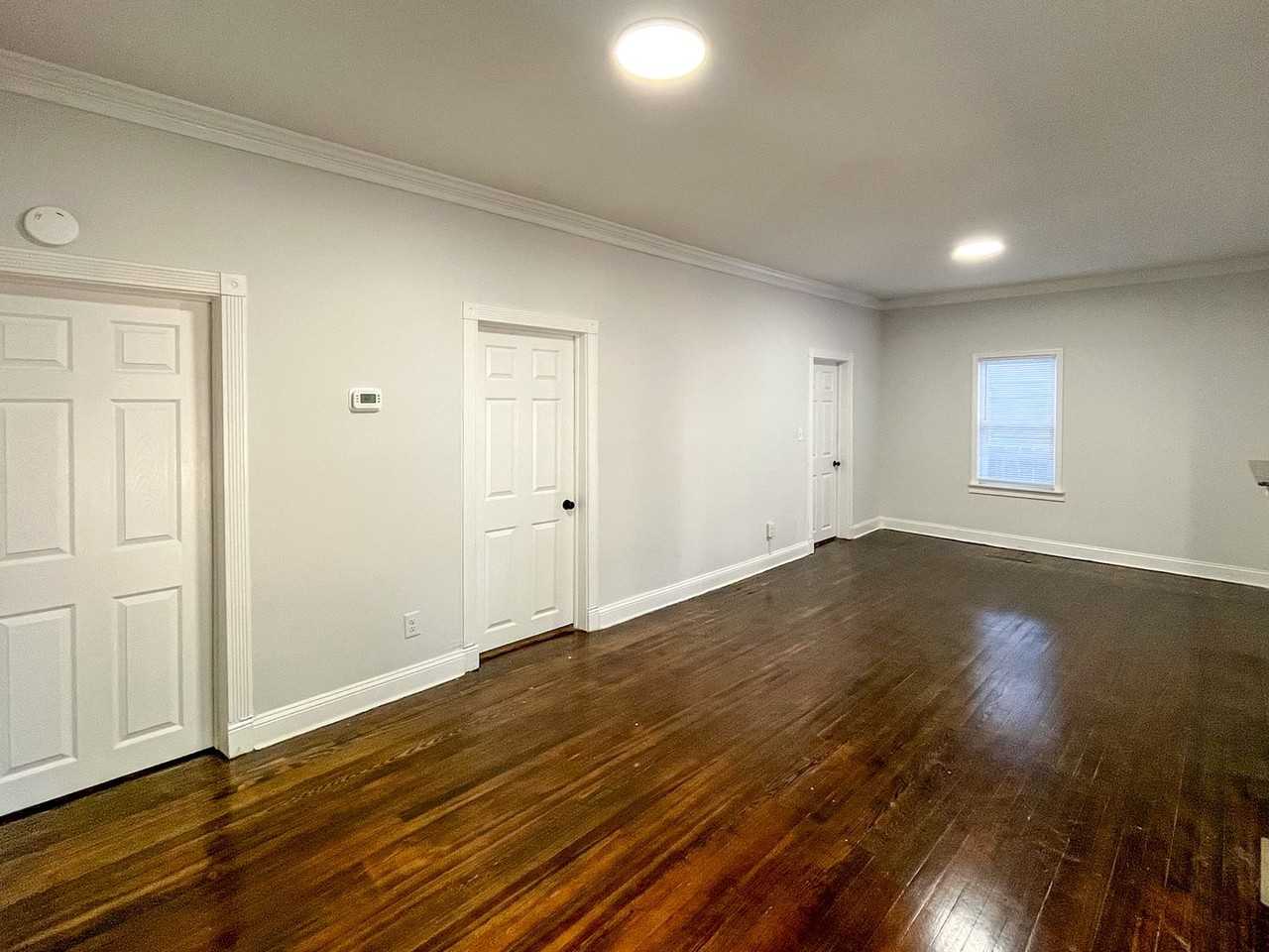 123 John St - Photo 6 of 25