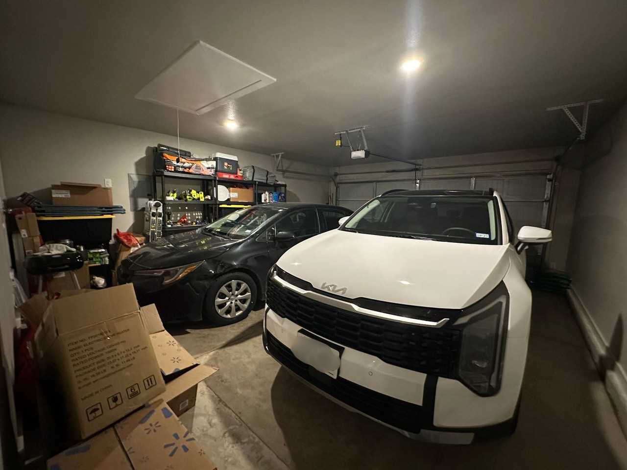 3215 Volney Ave - Photo 6 of 24