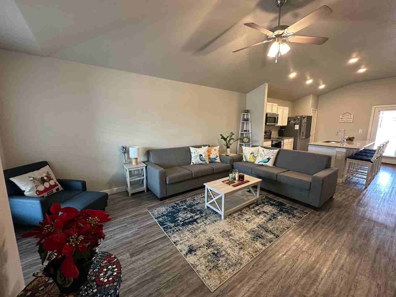 3215 Volney Ave - Photo 7 of 24