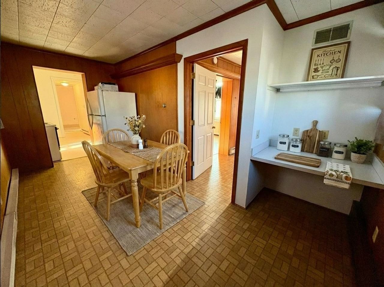 1 S Brown St - Photo 2 of 31