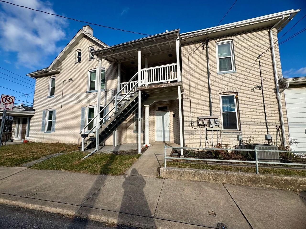 1 S Brown St - Photo 5 of 31