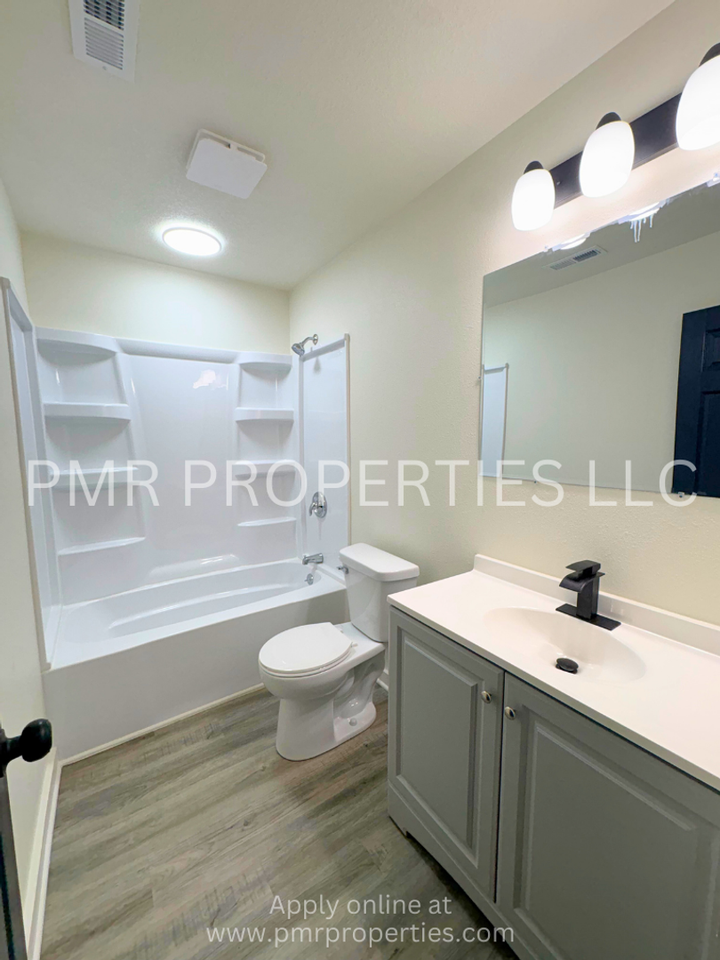 5211 Lake Ave - Photo 7 of 9