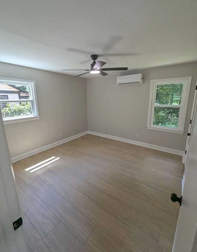 2846 Kenhill Dr - Photo 3 of 9