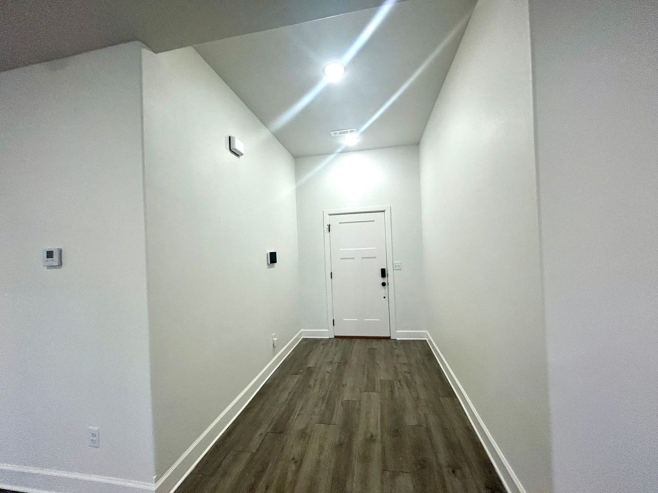 1340 Mt Hood Dr - Photo 5 of 50