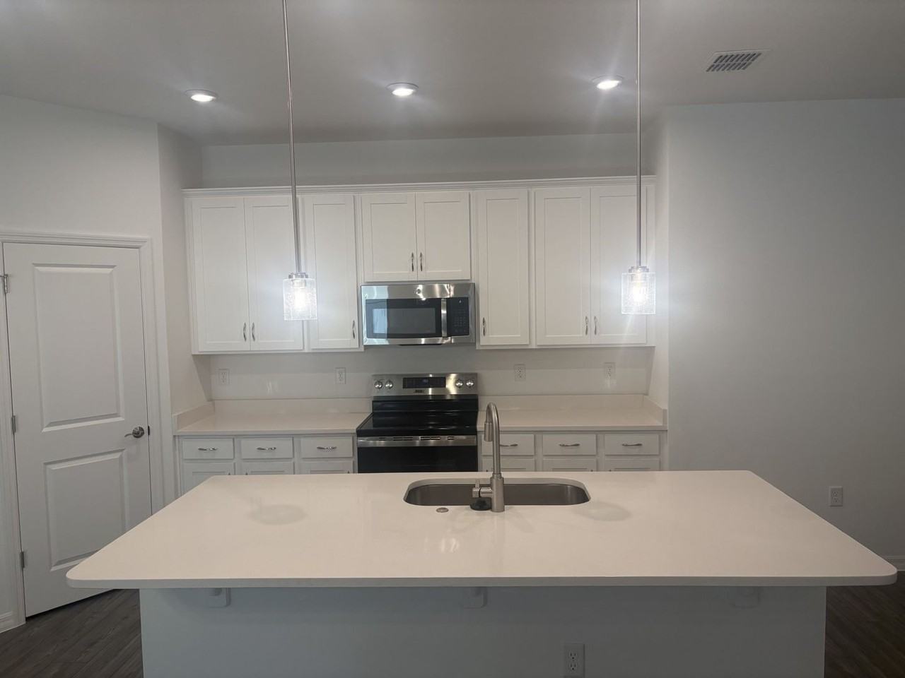 1236 Blue Daze Ln - Photo 7 of 25