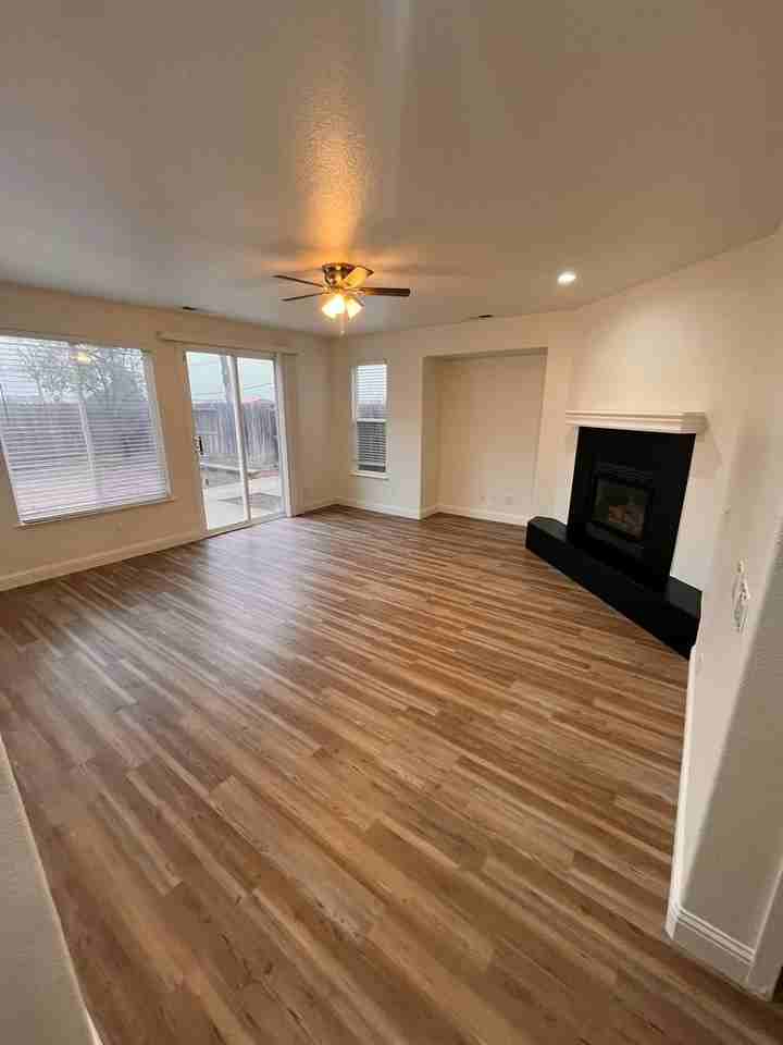 4333 Peninsula Dr - Photo 7 of 25