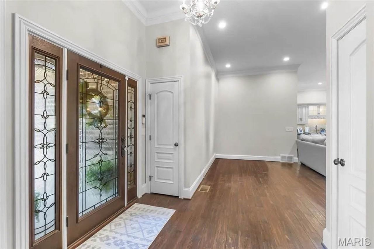 103 Autumn Leaf Dr - Photo 4 of 20