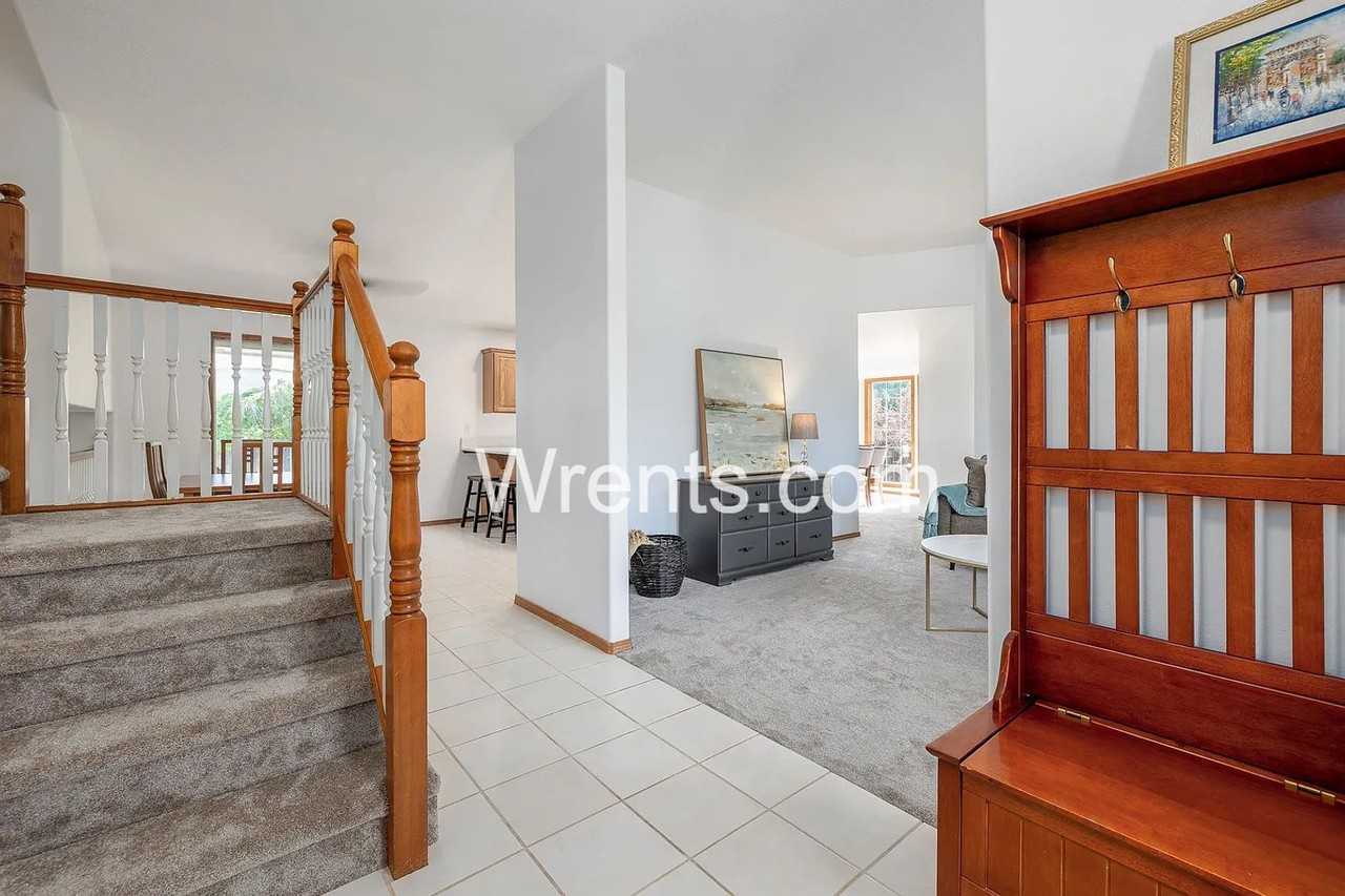 5622 E Sheffield Ln - Photo 3 of 26