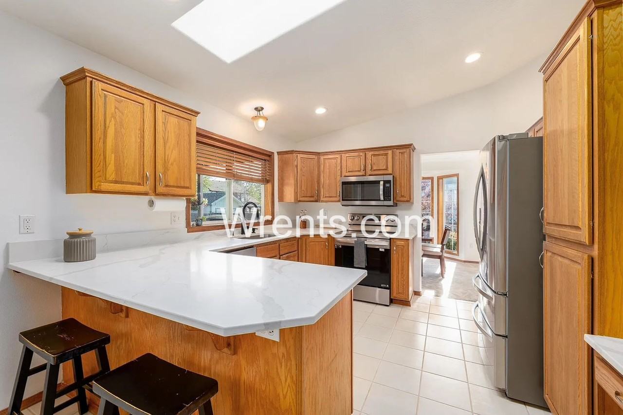 5622 E Sheffield Ln - Photo 7 of 26