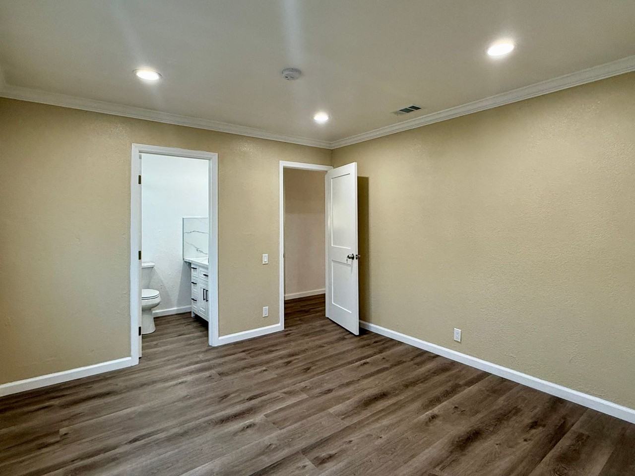 3012 Sunburst Dr - Photo 6 of 11