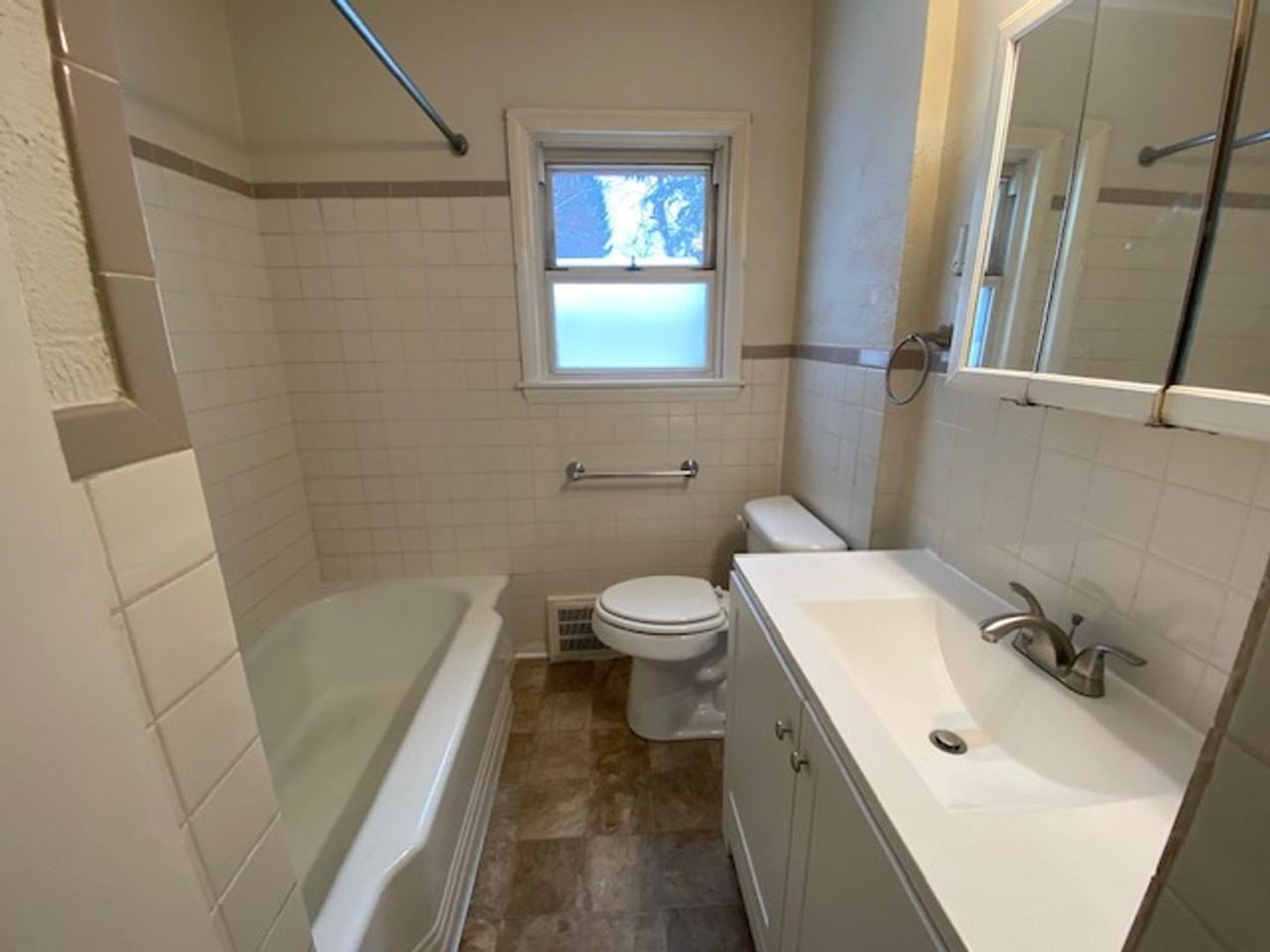 1381 Orrin St - Photo 6 of 12