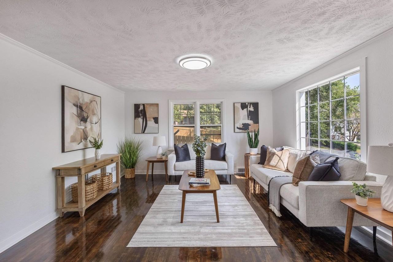 2208 N 60th St - Photo 5 of 26