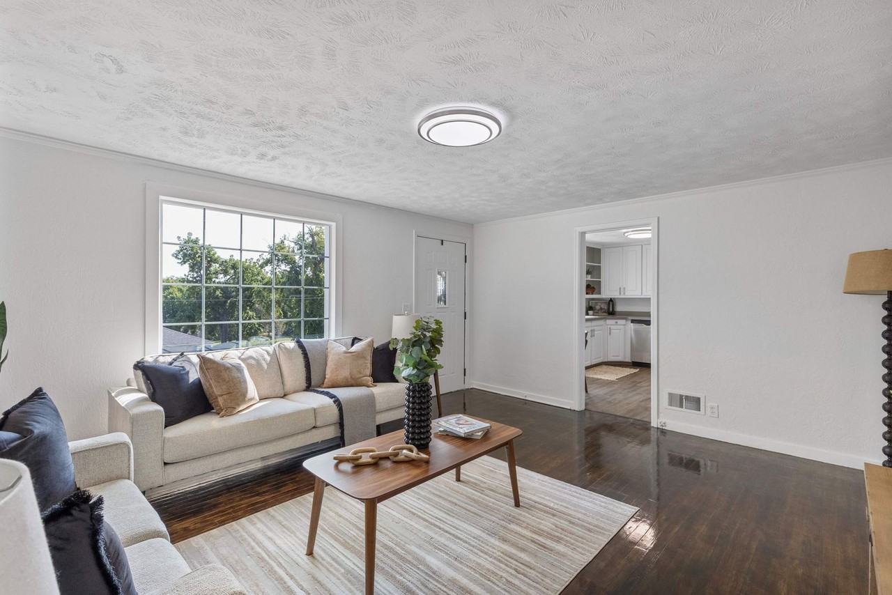 2208 N 60th St - Photo 7 of 26