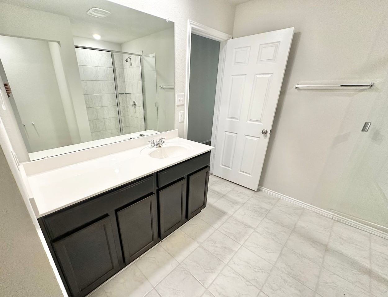 5202 Karen Green Dr - Photo 5 of 23