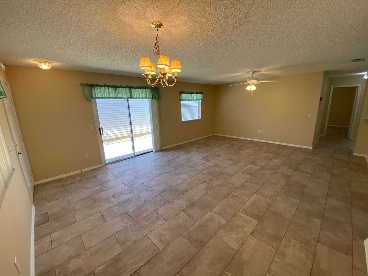 2815 Salamanca St - Photo 7 of 30