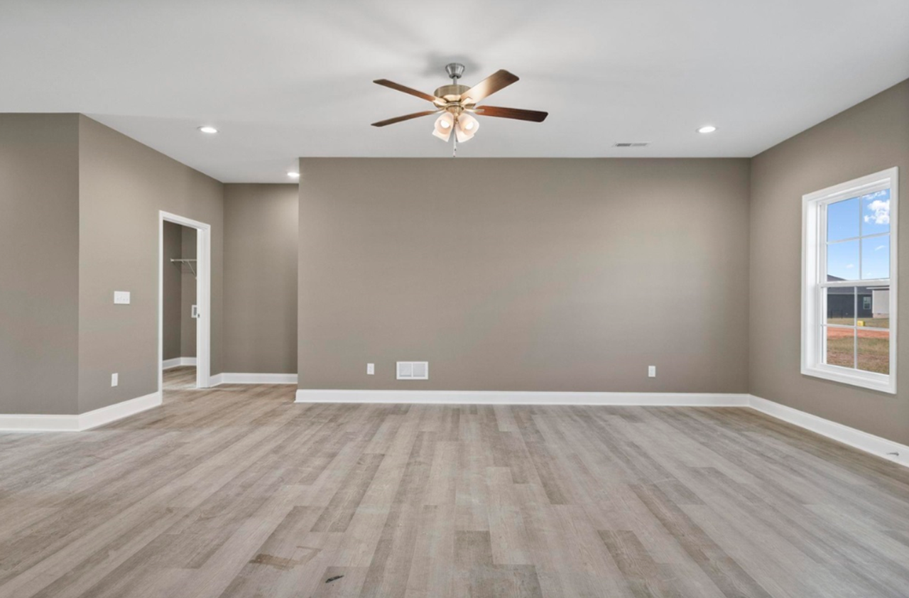 600 Victoria Way - Photo 4 of 17