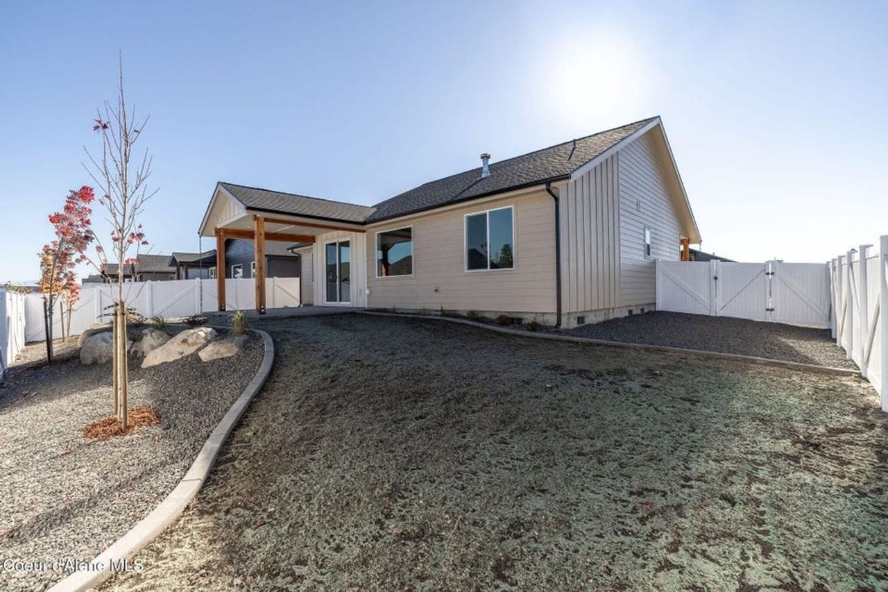 9141 W Cultivator Ave - Photo 5 of 26