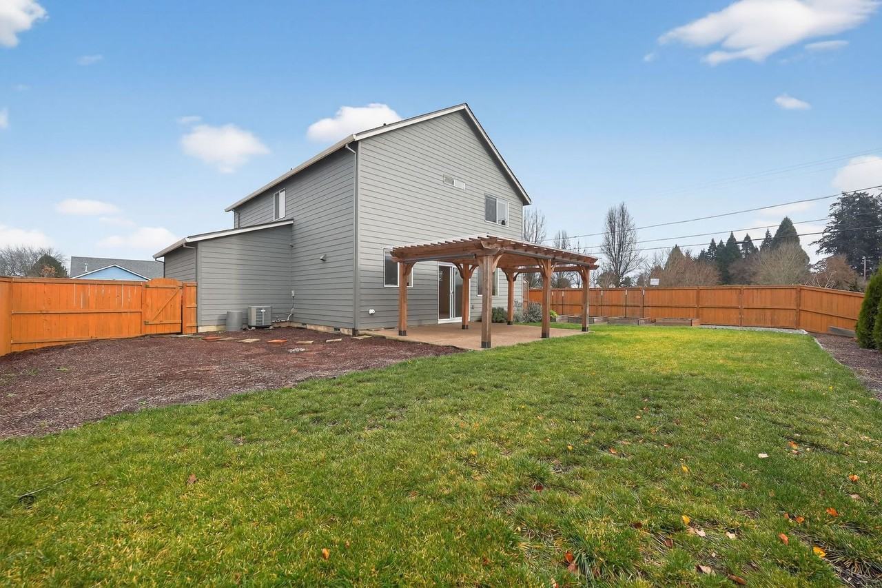 2595 S Ginger St - Photo 3 of 18