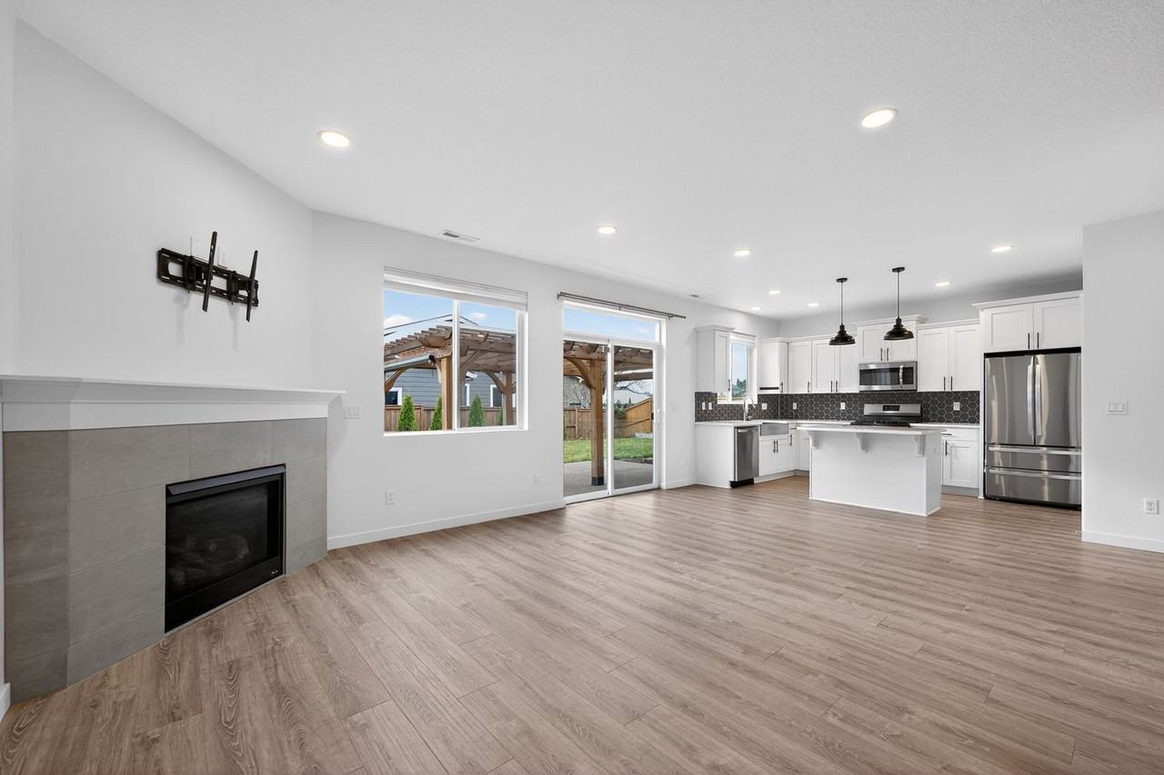 2595 S Ginger St - Photo 5 of 18