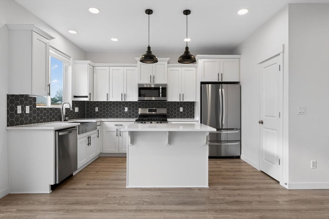 2595 S Ginger St - Photo 7 of 18