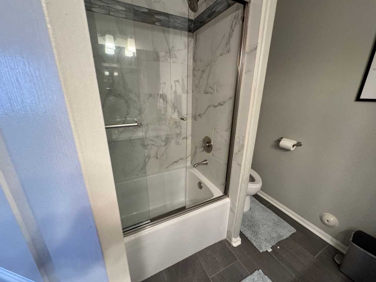 10975 Darling Rd - Photo 4 of 14