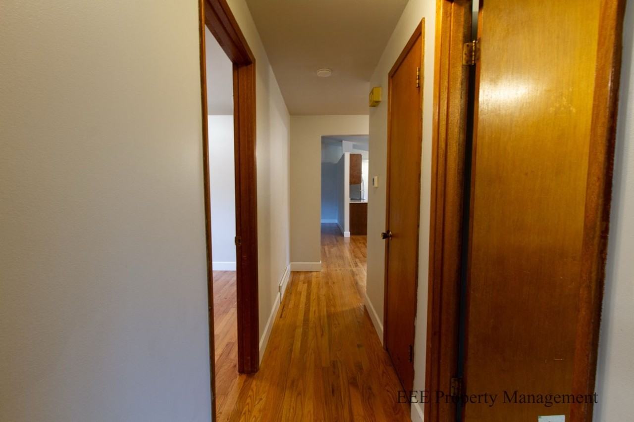 2429 159th Ave Se - Photo 7 of 25