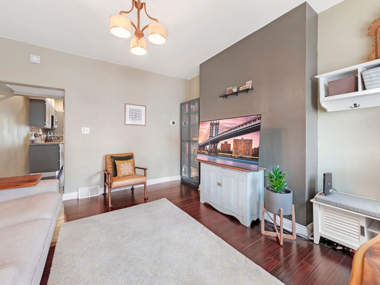 5216 Carnegie St - Photo 7 of 25