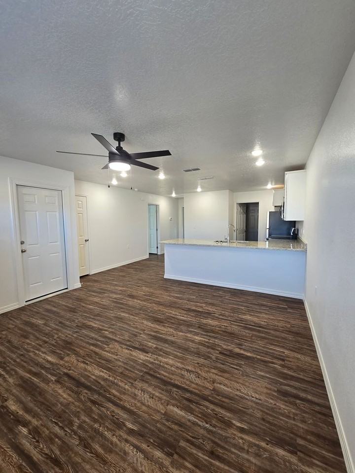 2629 Aldrich Rd - Photo 3 of 11