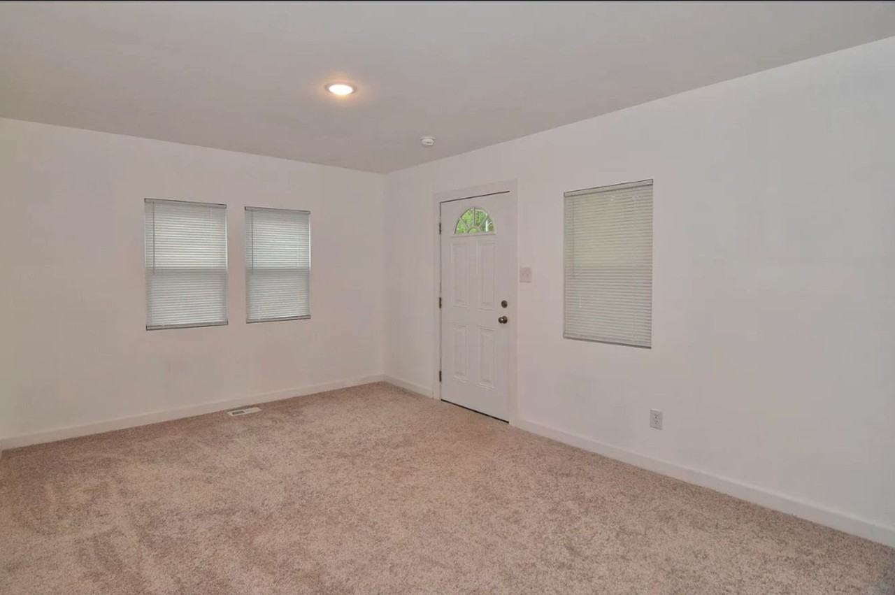 601 Jefferson Dr - Photo 2 of 16