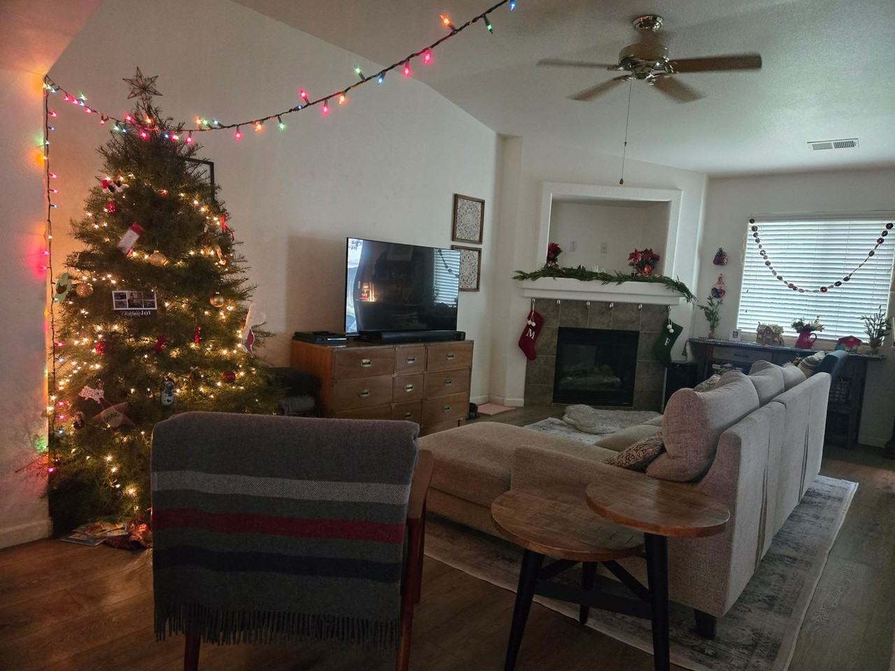 1818 W Picadilly Ln - Photo 2 of 15