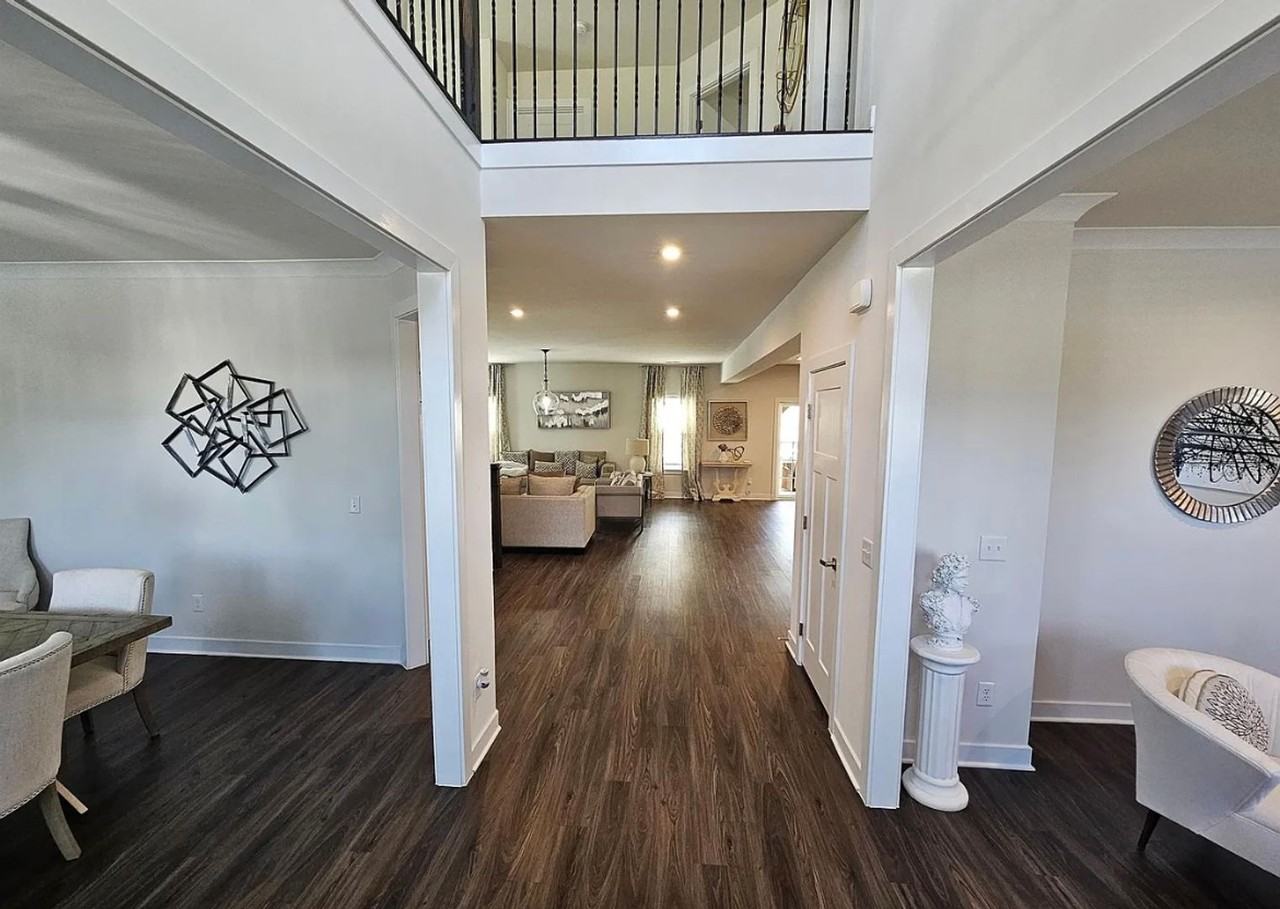 306 306 Spokane Drive - Photo 2 of 40