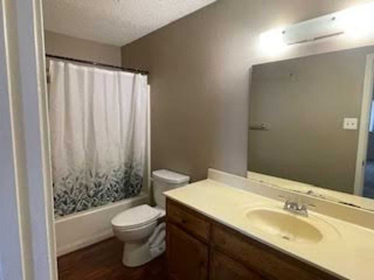 107 Briarwood Ln - Photo 4 of 6