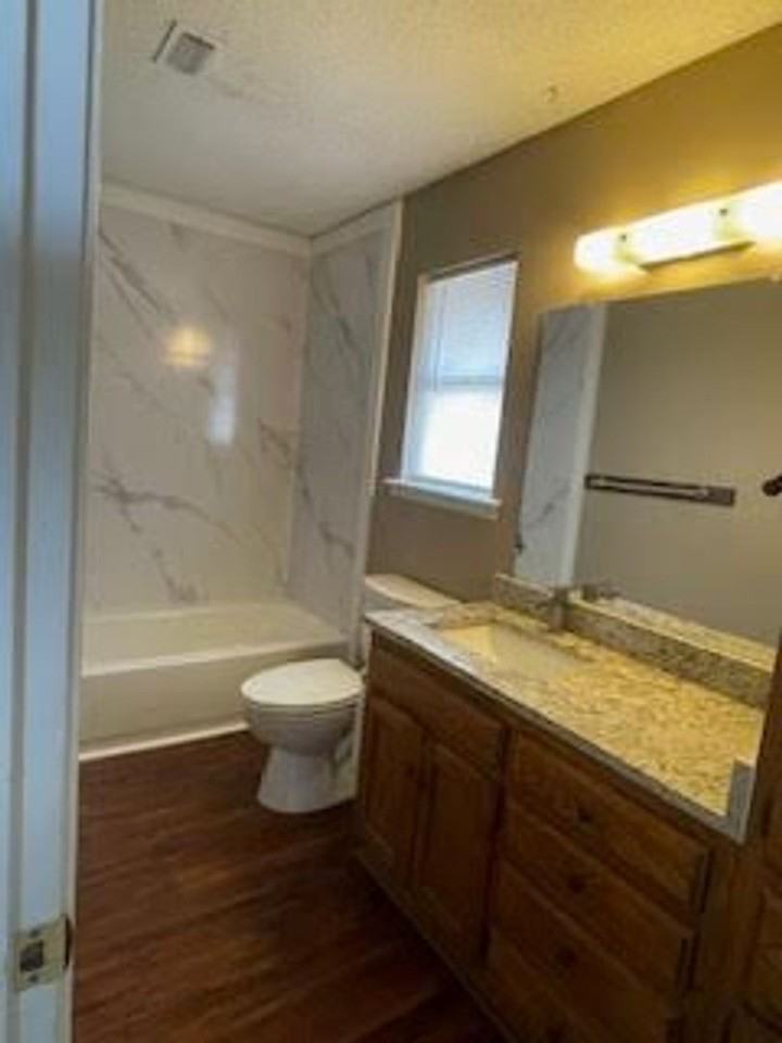 107 Briarwood Ln - Photo 5 of 6