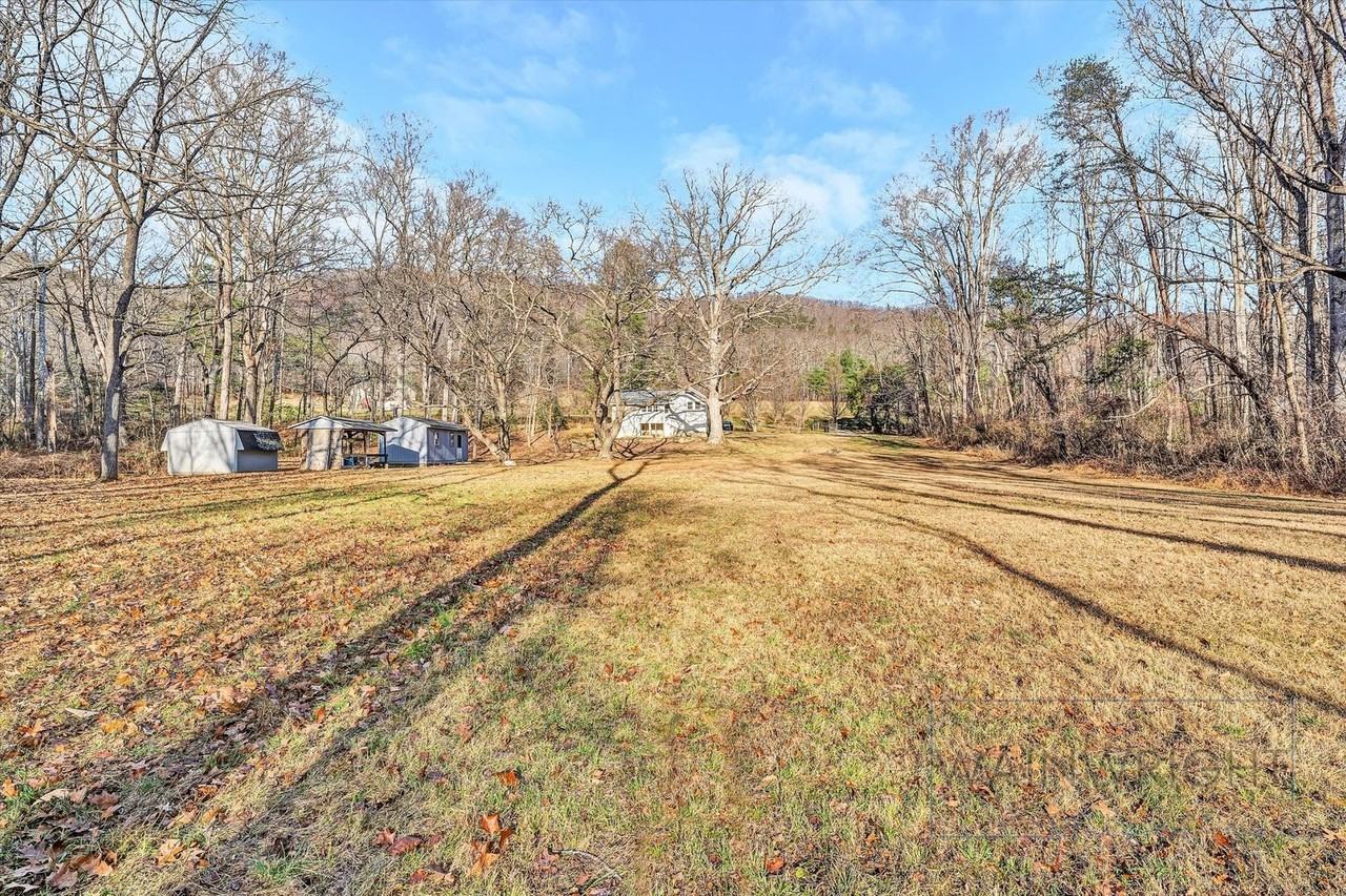 5288 Bradshaw Rd - Photo 4 of 14