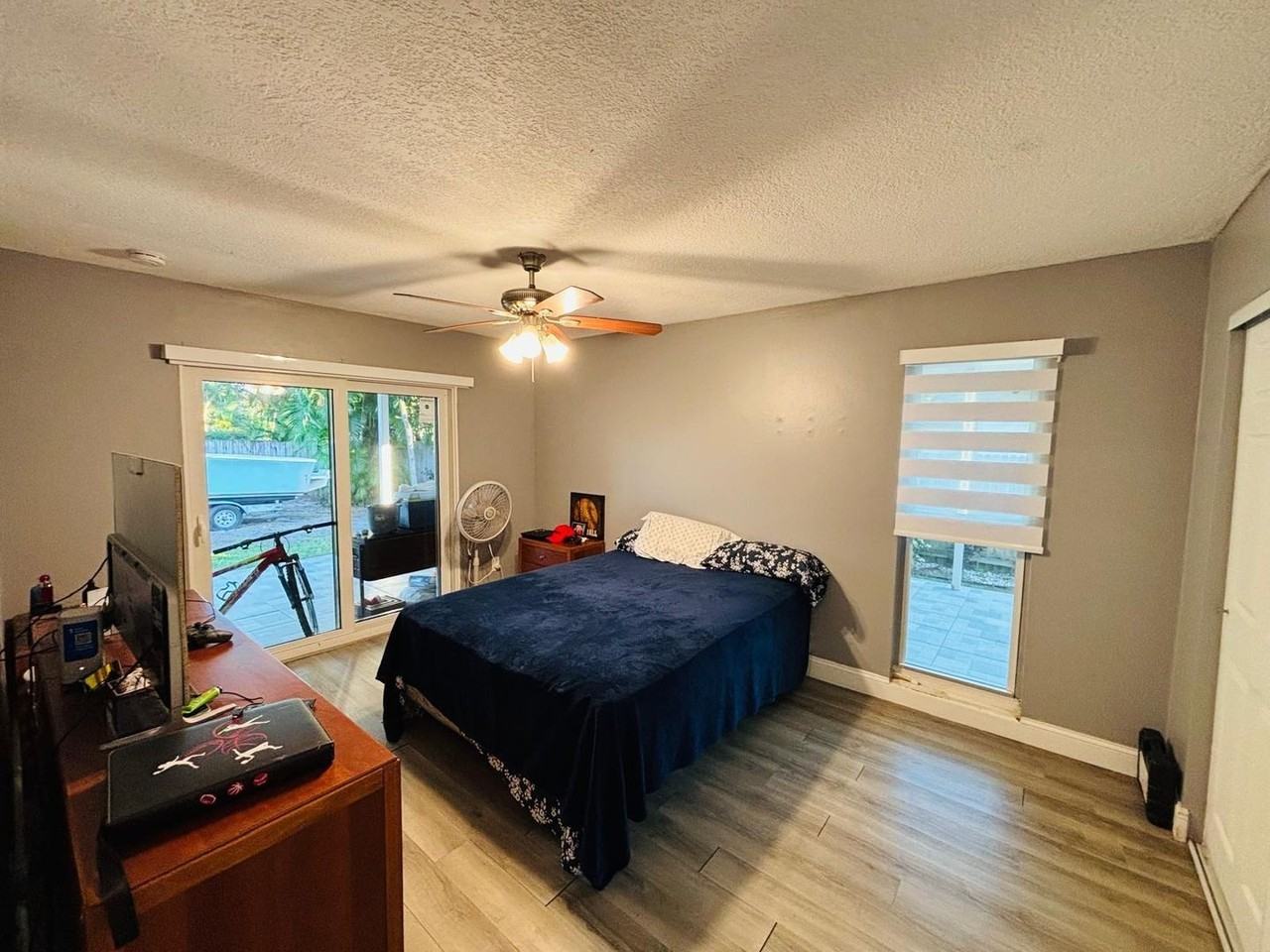 8000 Nw 74th Ter - Photo 6 of 11