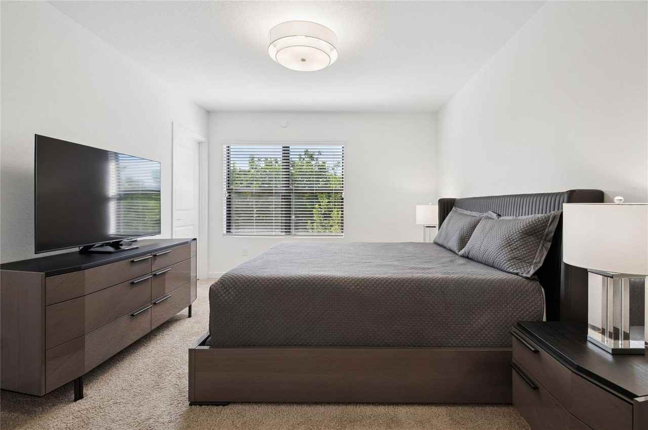 180 Se 5th Ct - Photo 7 of 12