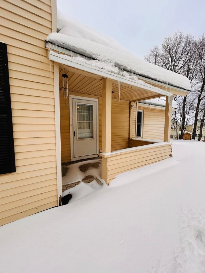 46 N Main St - Photo 4 of 50