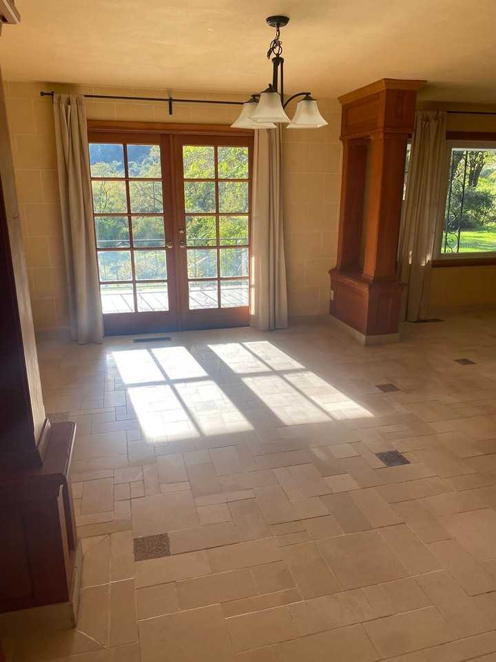 250 Theresa Dr - Photo 7 of 10