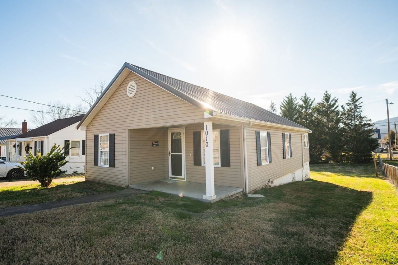 1010 Myrtle St - Photo 2 of 33