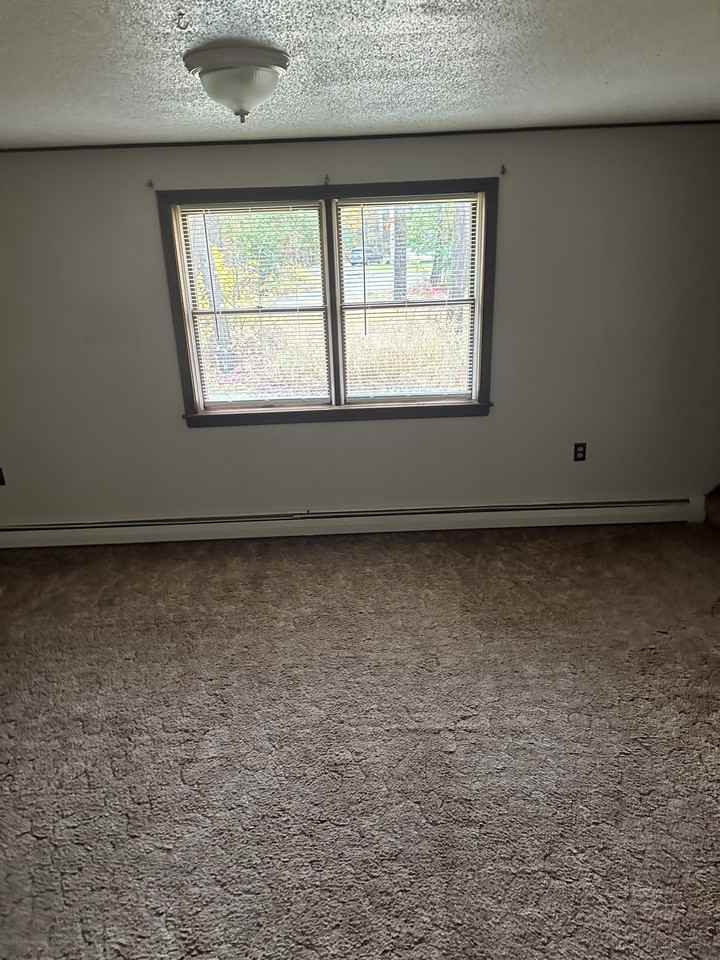 Roderick Rd #B - Photo 3 of 8