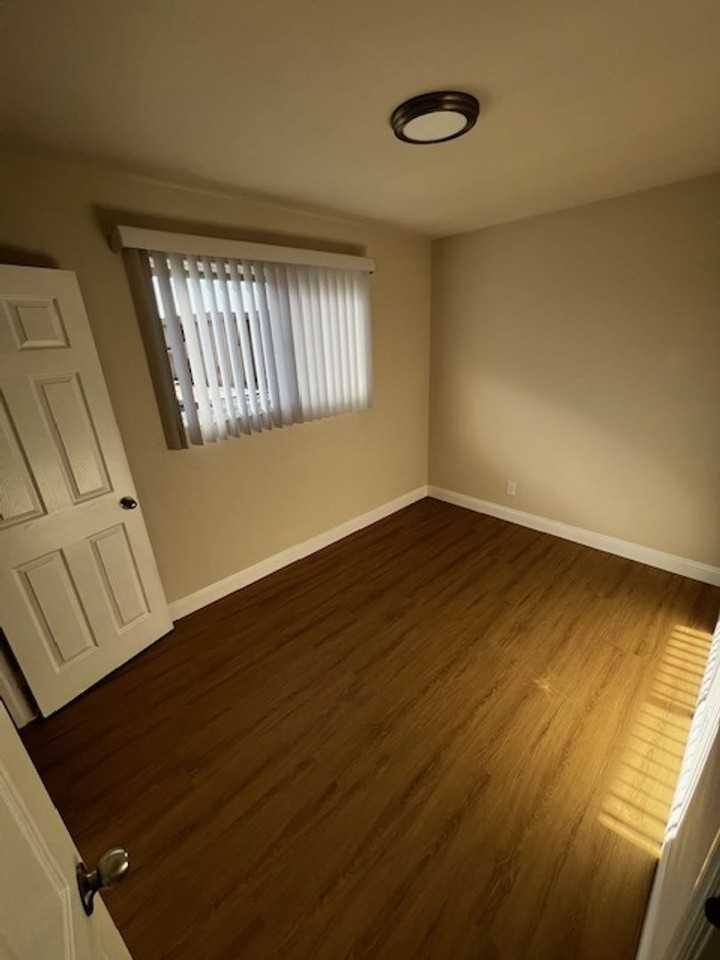 537 S T Ave - Photo 5 of 15