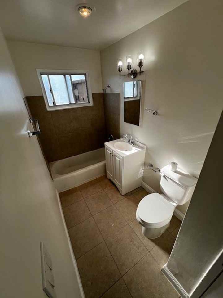 537 S T Ave - Photo 7 of 15