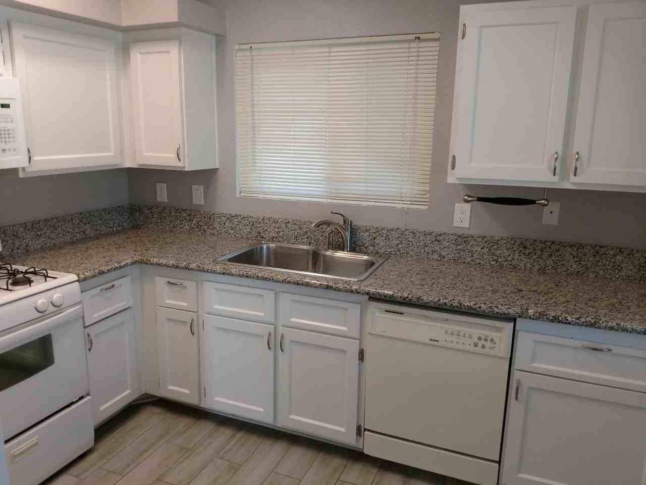 810 Bergamont Dr - Photo 3 of 36