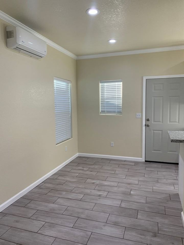 4727 Fleming Way - Photo 3 of 4