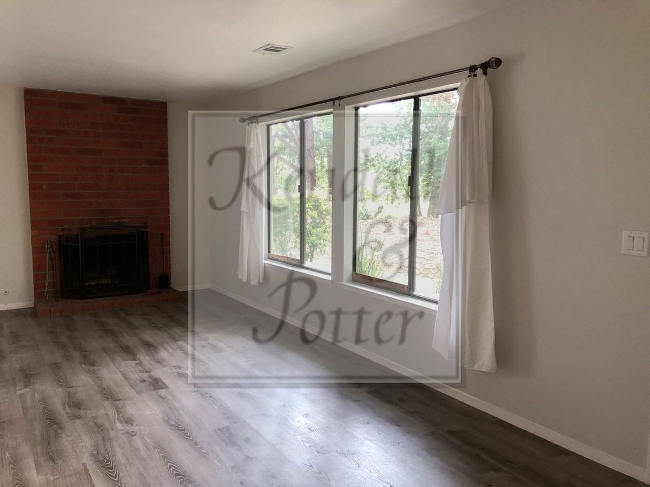 1131 Sills Ct #1 - Photo 4 of 13