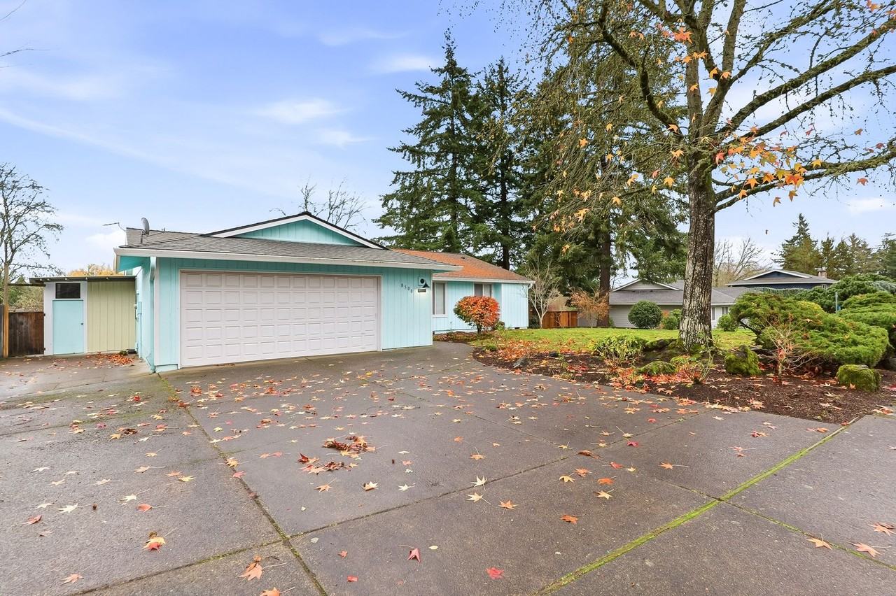 8500 Sw Parkview Loop - Photo 2 of 20