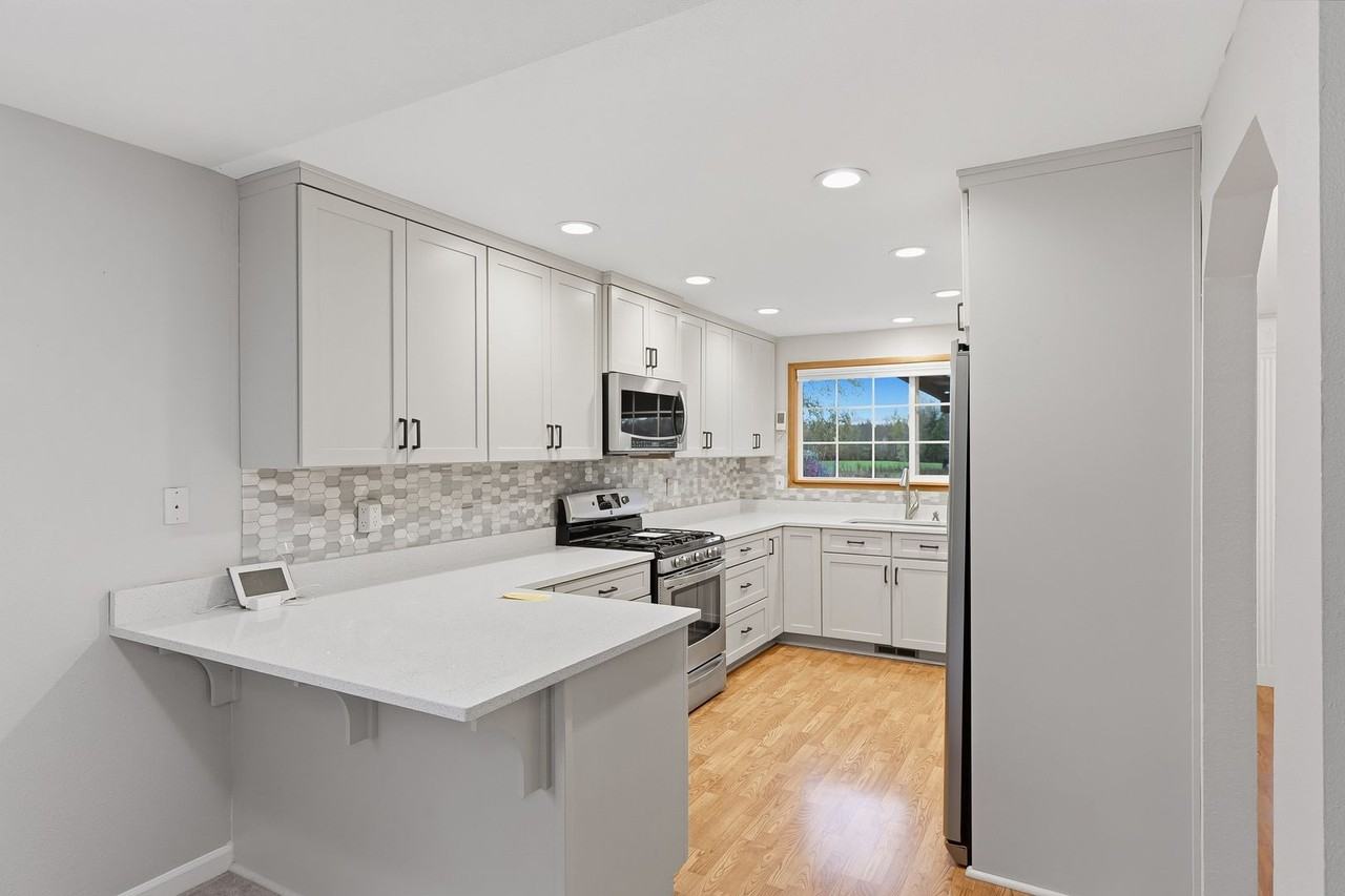 8500 Sw Parkview Loop - Photo 5 of 20