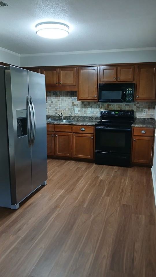 104 Countryview Ln - Photo 2 of 8