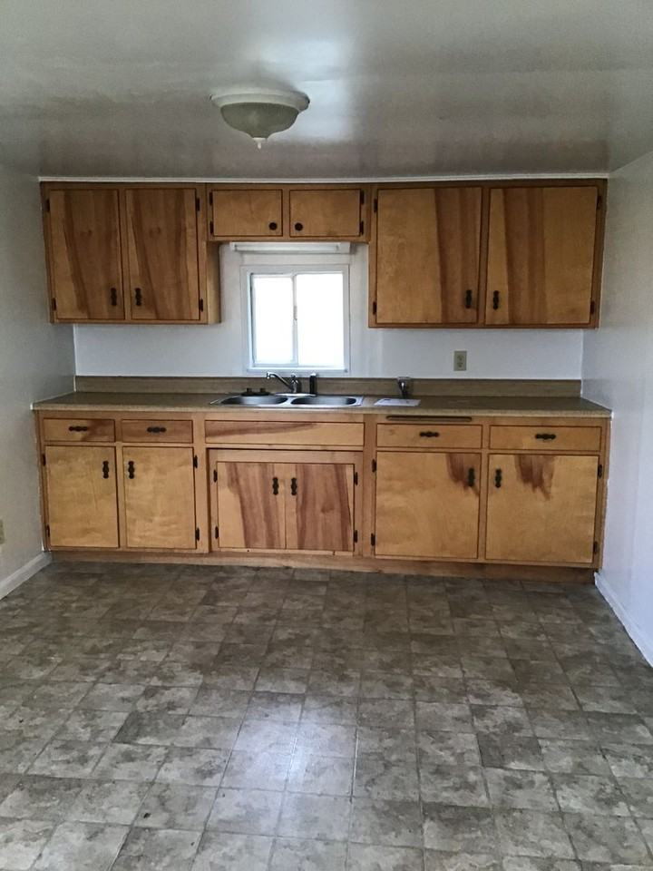 4633 Arboga Rd - Photo 4 of 11