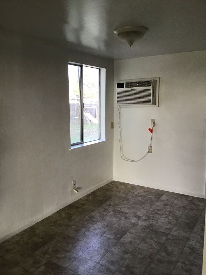 4633 Arboga Rd - Photo 5 of 11